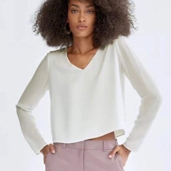 Aritzia Babaton Blouse Murphy White V Neck Cropped Blouse Long Sleeve Womens L - Picture 15 of 15